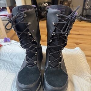 Ahnu Women's Black and Purple Lace Up Boots